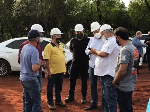 As obras da pista de arrancada de Foz do Iguaçu começam na última semana com uma visita técnico do prefeito Chico Brasileiro ao local (Foto: Divulgação)