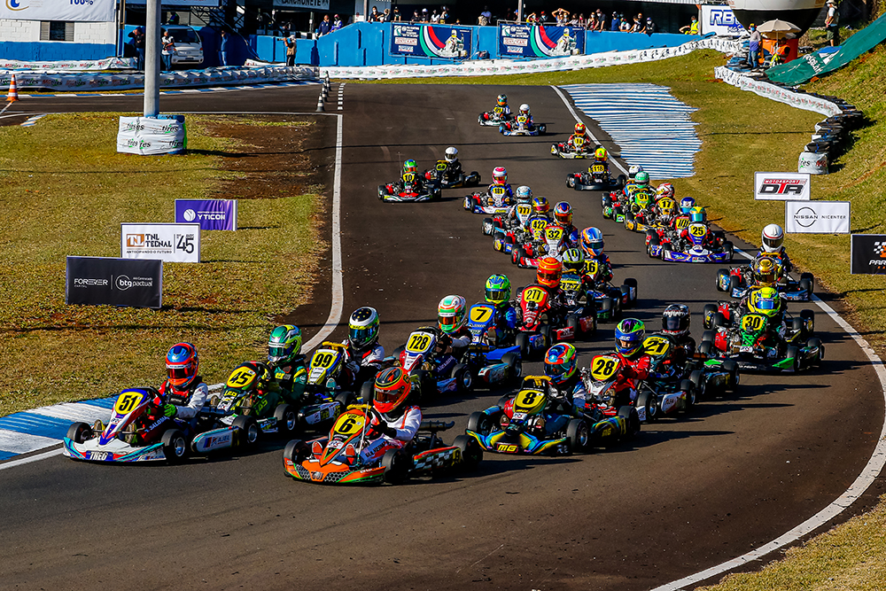 Saiba onde correr de Kart em Curitiba e Região Metropolitana