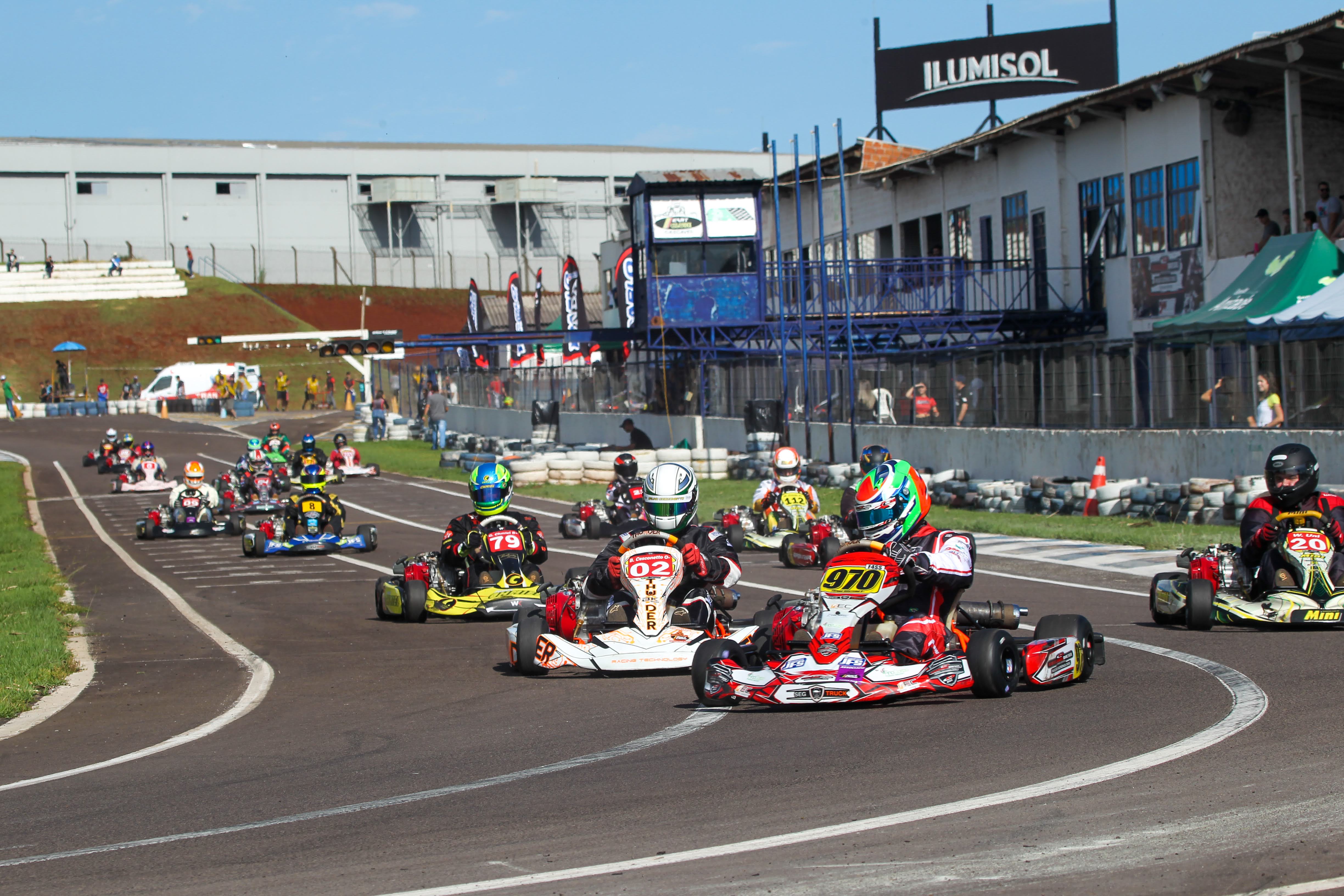 SM Kart Competition comemorou Dia dos Pais em corrida com pais de pilotos