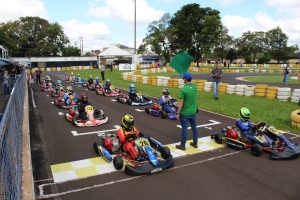 A pista do Adrena Kart terá sábado e penúltima corrida antes de sediar a etapa de abertura do Campeonato Paranaense (Foto: Pablo Salazar/Divulgação)