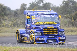 Márcio Rampon, bicampeão, lidera a categoria F-Truck desde a abertura da temporada (Foto: Tiago Soares/Divulgação)