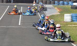 A final do Paranaense Light neste sábado é uma avant premier do Paranaense/Open e do Brasileiro de Kart em Londrina (Foto: Daniel Procópio/Divulgação)