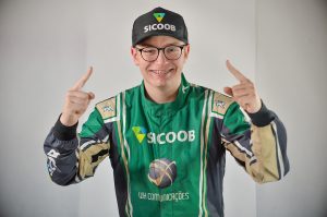 Antonio Hubner Delevati levou o título da categoria F-4 Graduados para São José dos Oeste, em Santa Catarina (Foto: Tiago Guedes/Divulgação)