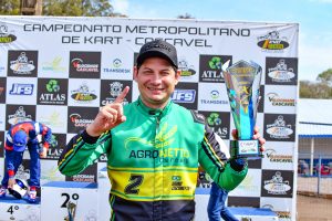 O cascavelense Bruno Cesconeto se sagrou campeão da categoria F-4 Sênior, depois de ser o mais rápido em todos os treinos e provas (Foto: Tiago Guedes/Divulgação)