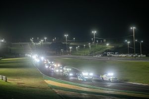 Provas noturnas se tornam “normais” no Autódromo Zilmar Beux, em Cascavel (Foto: Vanderley Soares/Divulgação)