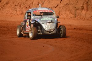 Rudimar Mahle conquistou o título da categoria Old Fusca Velocidade Carburado (Foto: Victor Lara/Divulgação)