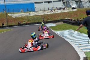 O Kartódromo Delci Damian receberá pilotos de três estados neste sábado para a disputa da 2ª etapa do Metropolitano de Kart de Cascavel (Foto: Tiago Guedes/Divulgação)