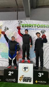 Rodolfo Ramilet, Pablo Hahn e Marcial Acosto foram o pódio 100% paraguaio na categoria Força Livre no Metropolitano de Cascavel (Foto: Divulgação)